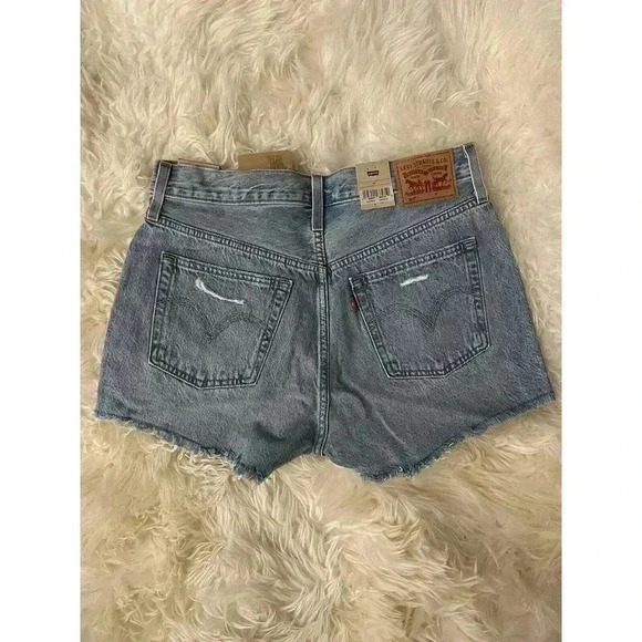 Levi's 501 Original High Rise Jean Denim Button Fly Shorts Light Wash Women’s - Picture 2 of 9